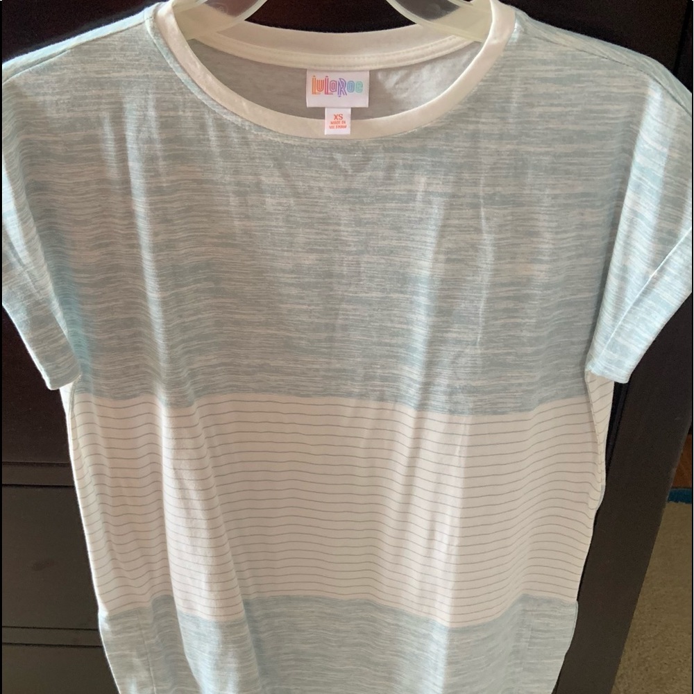 Ladies Lularoe Tunic